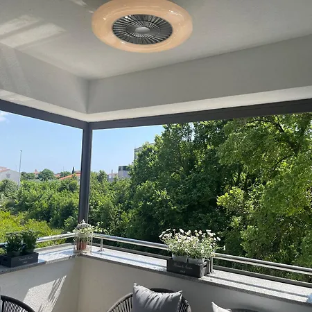 Masha Dreamhome Apart Apartment